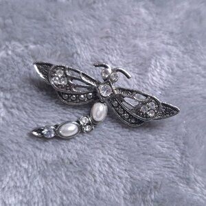 Vintage Dragonfly Silver Tone Brooch Rhinestones Faux Pearls Costume Jewelry